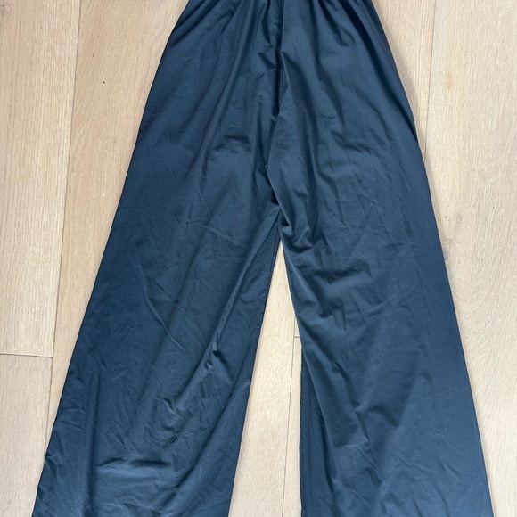 Vuori Villa Wideleg Pant - Picture 4 of 5